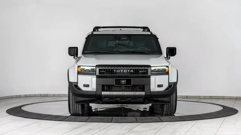 شركة كندية تطور نسخة مصفحة من تويوتا لاند كروزر.. صور وفيديو