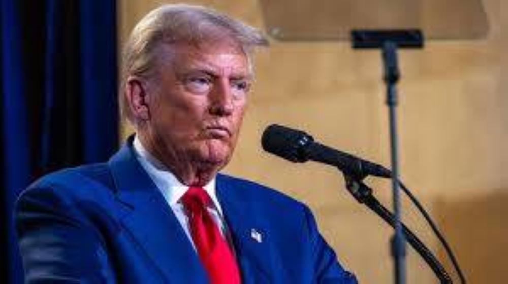 اعتراض طائرة فوق منتجع ترمب.. تسجيل 20 خرقاً يثير التساؤلات