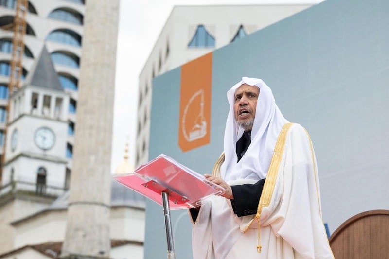 العيسى يلقي خطبة العيد بدولة ألبانيا