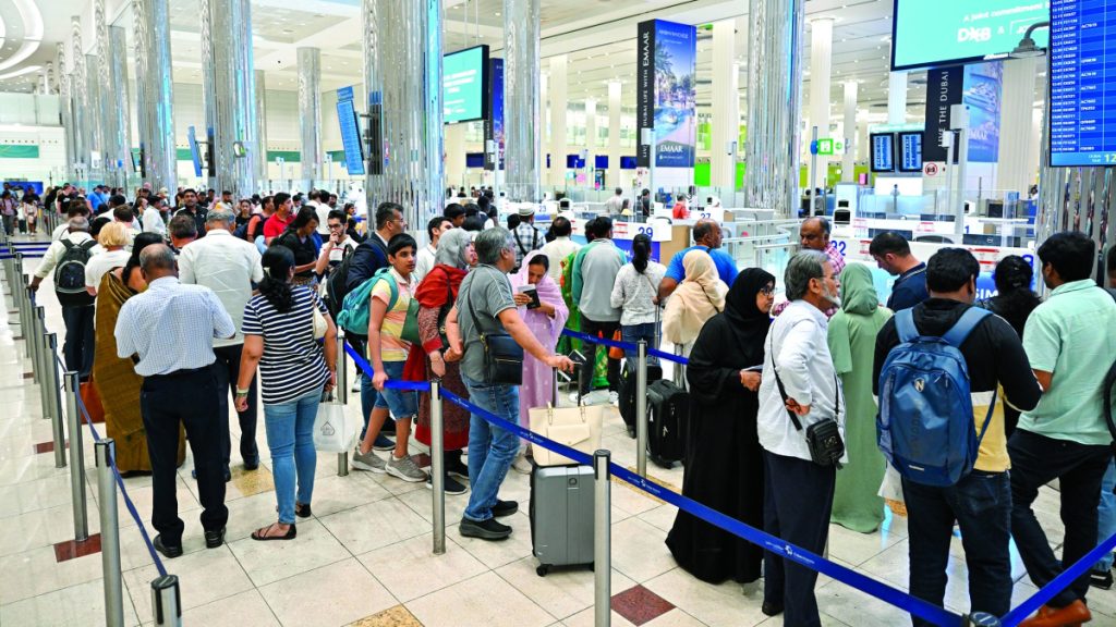 ضغط كبير على رحلات العودة إلى الإمارات مع انتهاء عطلتي «العيد» و«الربيع»