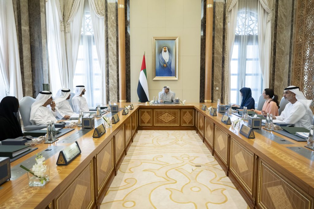 منصور بن زايد يترأس اجتماع مجلس إدارة صندوق أبوظبي للتنمية