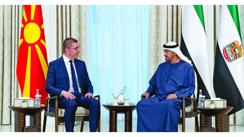 رئيس الدولة ورئيس وزراء مقدونيا الشمالية يبحثان علاقات التعاون بين البلدين