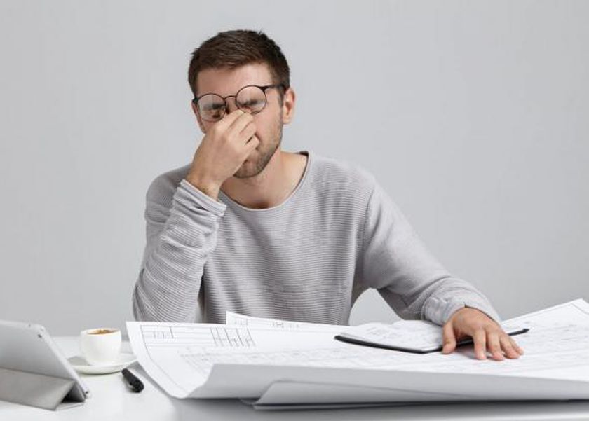 10 دقائق قد تُغير يومك بالكامل.. فوائد الراحة القصيرة للعاملين أمام الشاشات