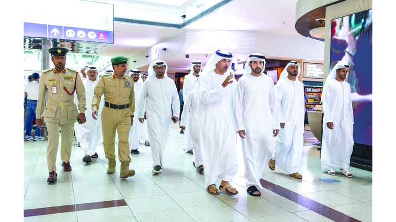 حمدان بن محمد يتفقد المبنى رقم 3 بمطار دبي وقاعة كبار الشخصيات والسوق الحرة