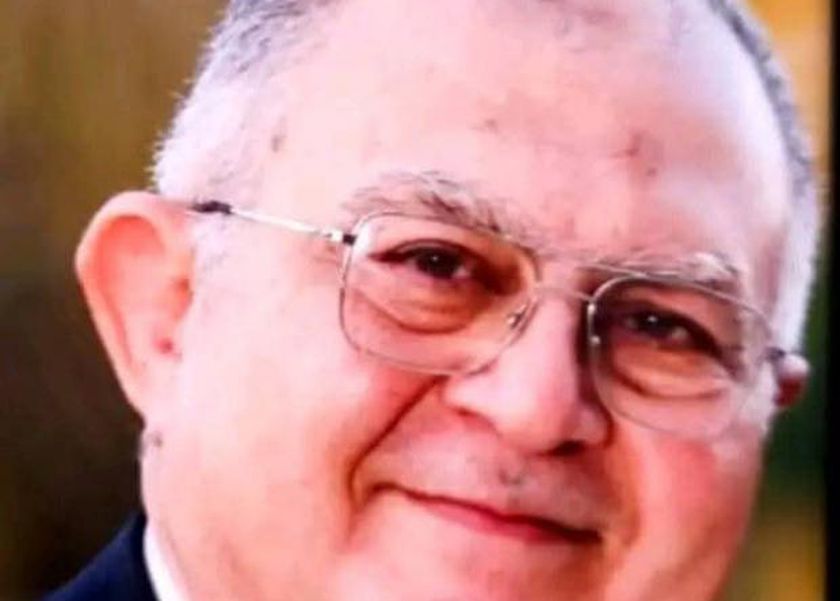 أنقذ قلب المريض ثم مات بسكتة قلبية.. تفاصيل حزينة في وفاة الطبيب علي صلاح بمستشفى العريش