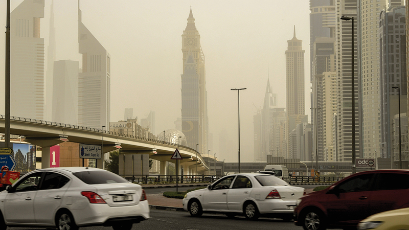 الرياح المثيرة للغبار مستمرة حتى غدٍ