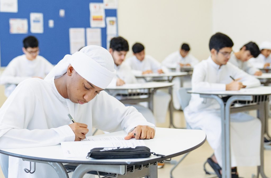 نتائج اختبار الكفاءة القياسي لا تدخل ضمن التقييم النهائي للطالب