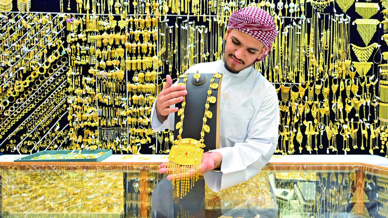 أسعار الذهب تتجاوز توقعات المتعاملين.. والأسواق تدخل «حالة ترقب»