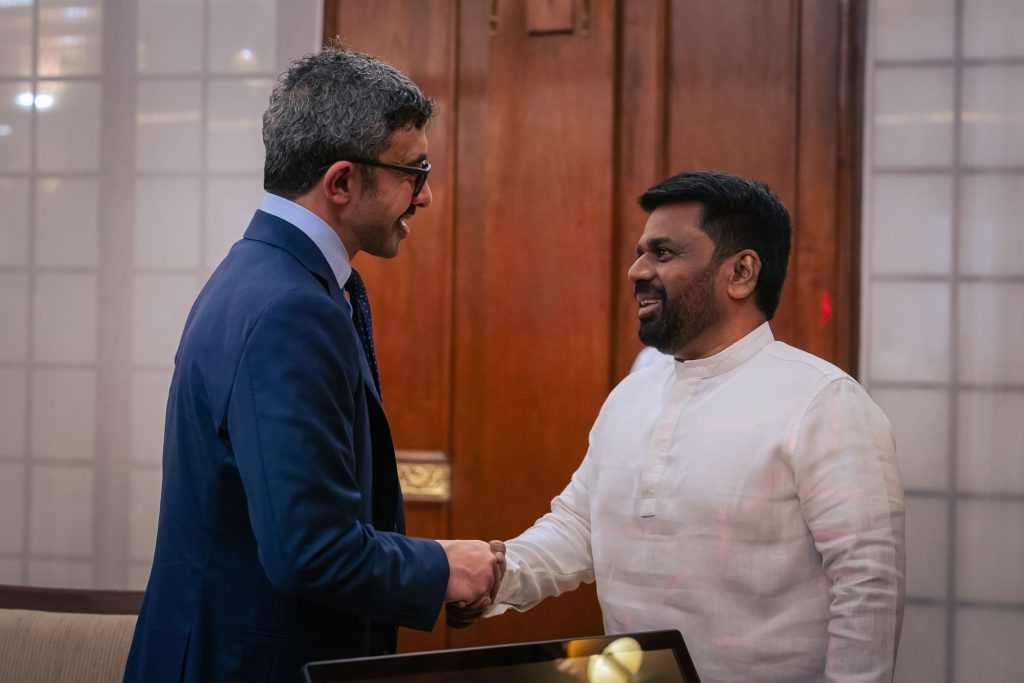 رئيس سريلانكا يبحث وعبدالله بن زايد تعزيز العلاقات الثنائية بين البلدين