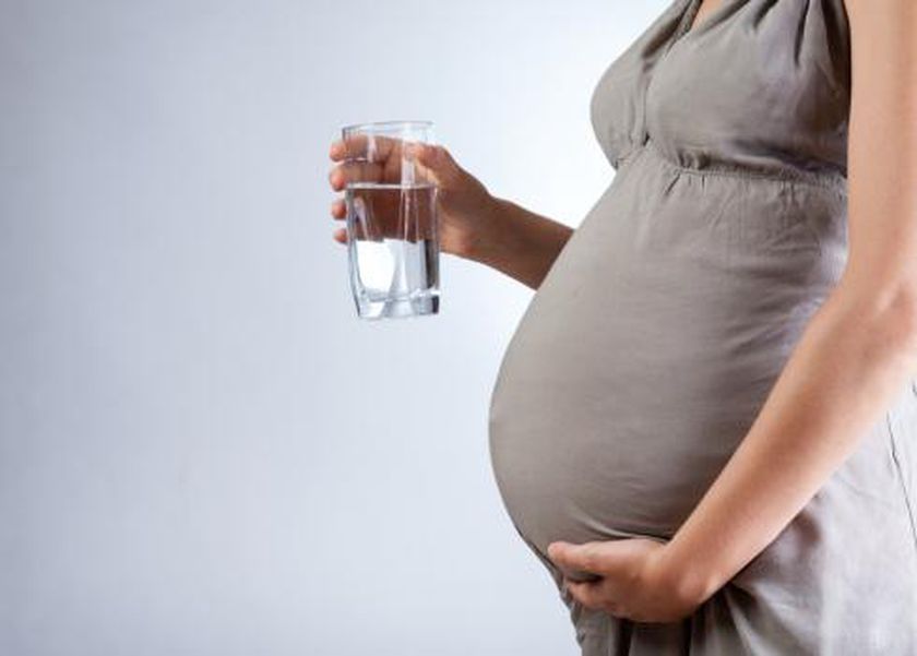 فيتامينات لا تستغني عنها المرأة في أول 3 أشهر من الحمل.. تدعم صحة الأم والجنين