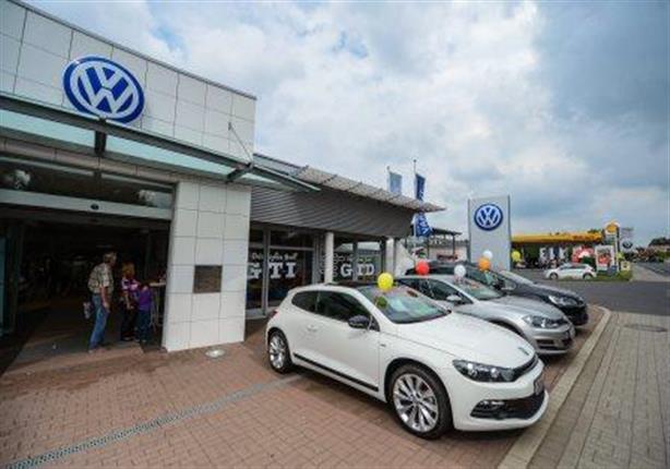 بعد اقتحام شركات الموبايل| فولكس فاجن: سوق السيارات أصبح صعبًا