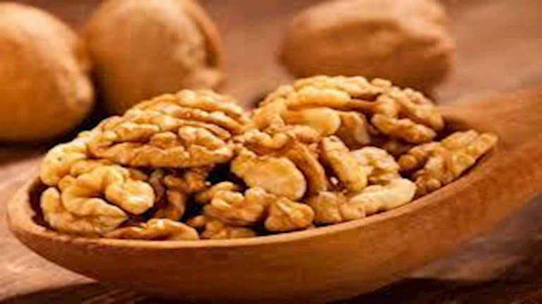 كيف يؤثر تناول الجوز على السرطان؟