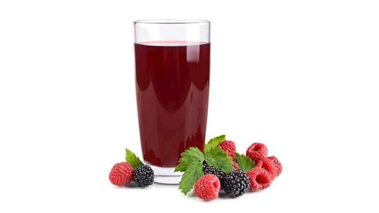 عصير التوت.. 5 فوائد صحية تجعلك تحتسيه كل يوم