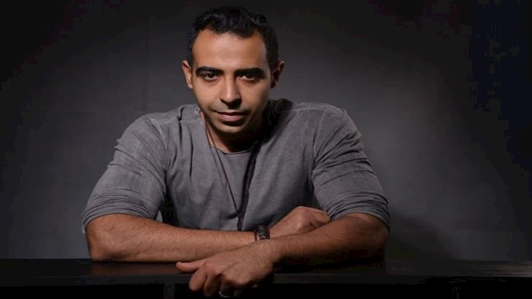 “حاجات كتير افتقدتها من بعدك يا أستاذي”.. محمد عدوية يرثي والده بكلمات مؤثرة