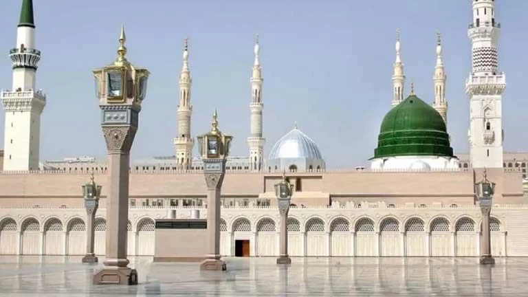 داعية يُوضح سنن وآداب زيارة المسجد النبوي وقبر الرسول ﷺ
