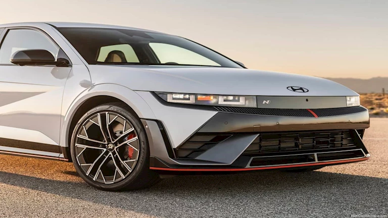 انخفاض أسعار هيونداي IONIQ 5 في مصر حتى 230 ألف جنيه.. صور