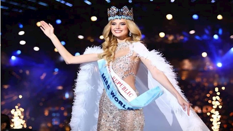 20 صورة ومعلومات عن كريستينا بيشكوفا ملكة جمال العالم