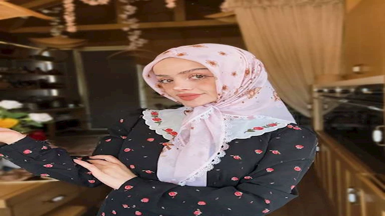 أخفت هوية العريس.. معلومات عن البلوجر عبير الصغير بعد خطوبتها