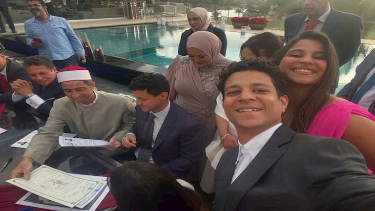 بالصور- أحمد داش يحتفل بـ عقد قران شقيقه