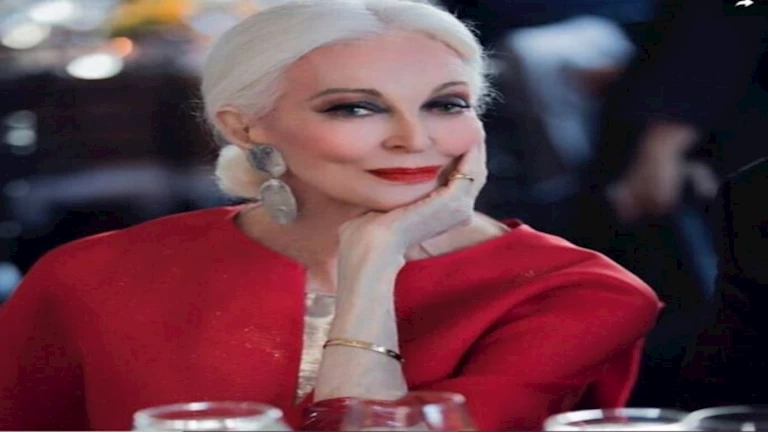 عمرها 92 عاما وهذا سر جمالها.. 25 صورة لـ أقدم عارضة أزياء في العالم