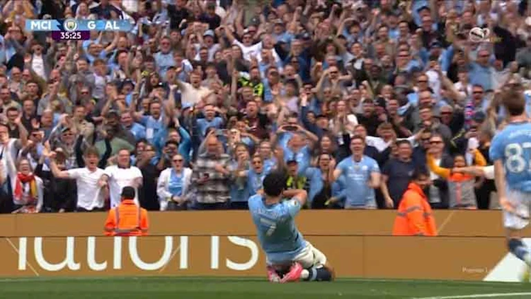 هدف مرموش لمانشستر سيتي في مرمى كريستال بالاس بالدوري الإنجليزي (فيديو)