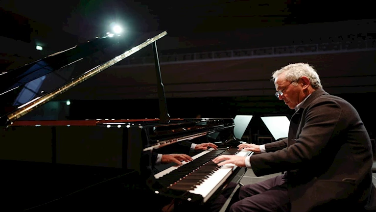 7 مايو.. سميح ساويرس يشارك في حفل بدار الأوبرا لدعم اللاجئين من غزة