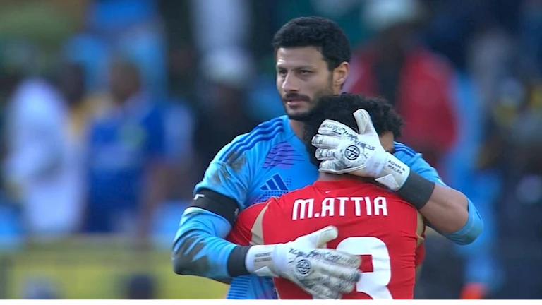 اعتراض على الحكم ومساندة الخطيب.. ما لم تشاهدة في مباراة الأهلي وصن داونز