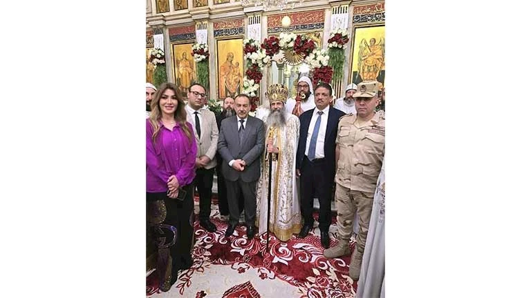 لقاء سويدان تحتفل بعيد القيامة في دير المحرق (صور)