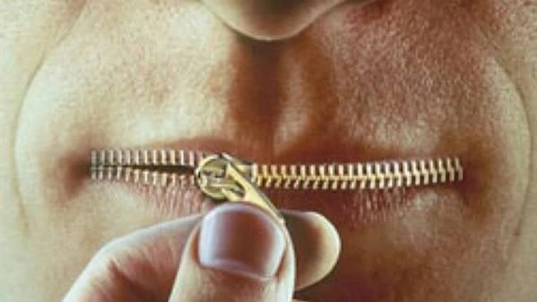 امرأة تتظاهر بالخرس لمدة 16 عاما.. والسبب لن تتخيله