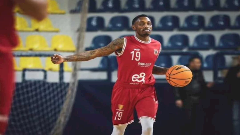 كرة سلة.. الزمالك يقترب من حسم صفقة لاعب الأهلي السابق