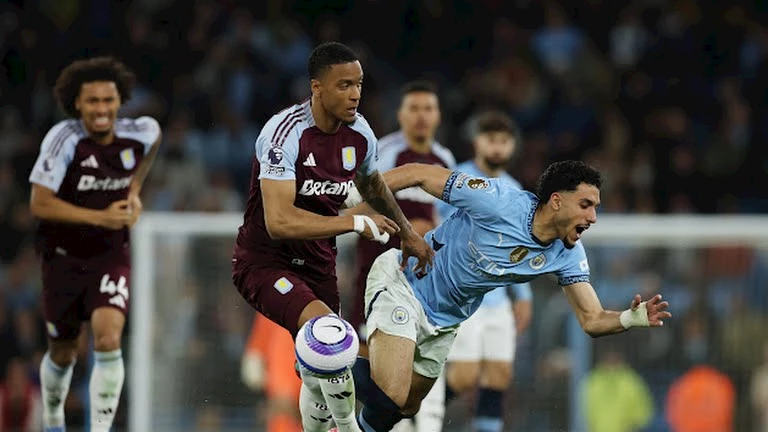 شاهد سبب إلغاء هدف عمر مرموش في مرمى أستون فيلا (صور)