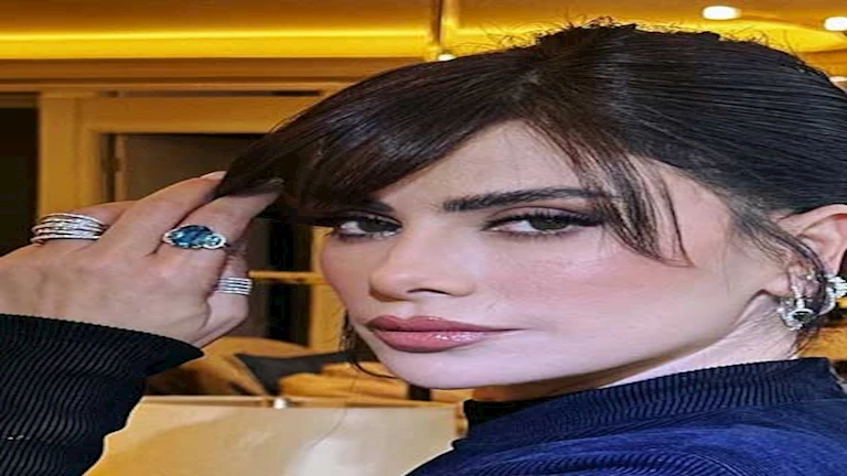 صبا مبارك تنشر “5 لوكات” مختلفة احتفالا بالعيد.. وريهام عبدالغفور تعلق (صور)