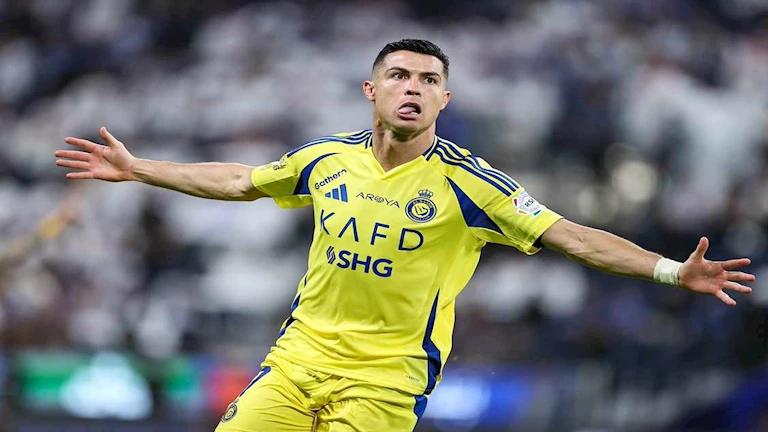 هل يلعب كريستيانو رونالدو مع الأهلي في كأس العالم للأندية؟.. سيف زاهر يوضح