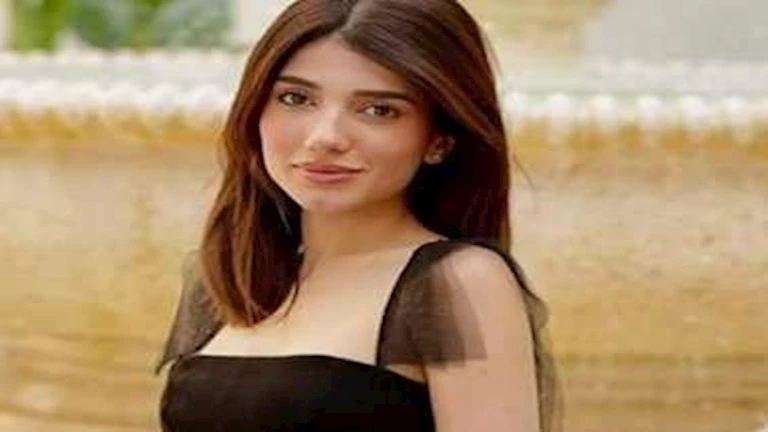 قبل زفافها.. 25 صورة ومعلومات عن البلوجر نارين بيوتي