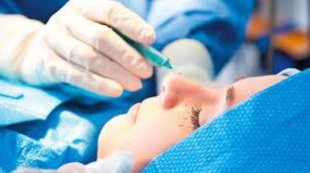 من طنجة إلى القاهرة.. عمليات تجميل تنتهي بكوارث إنسانية