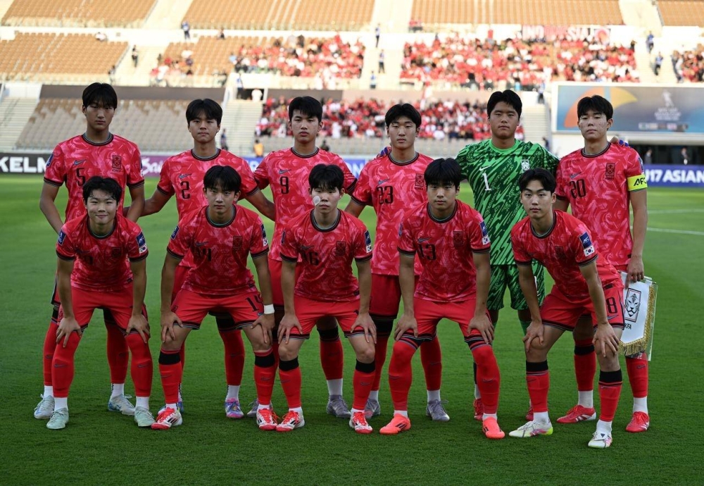 أحلام طاجيكستان تصطدم بالشمشون الكوري