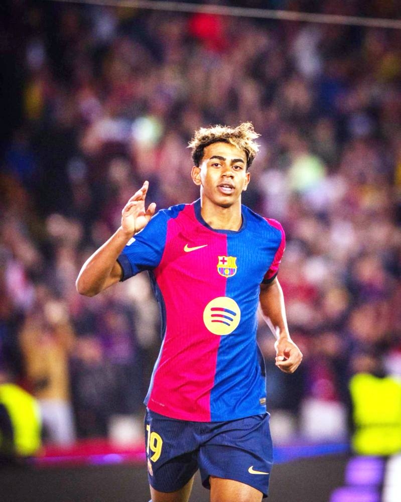 برشلونة وباريس يقتربان من نصف نهائي أبطال أوروبا