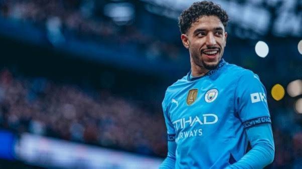 من القاهرة إلى مانشستر.. «جوليان الجباس» سر تألق عمر مرموش