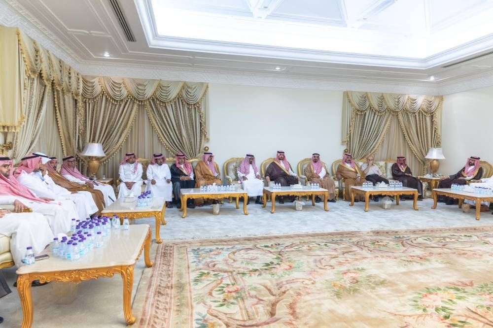 نائب أمير الشرقية يعزّي أسرة فيحان بن ربيعان