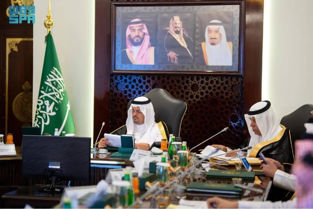 نائب أمير مكة يرأس اجتماع اللجنة الدائمة للحج والعمرة