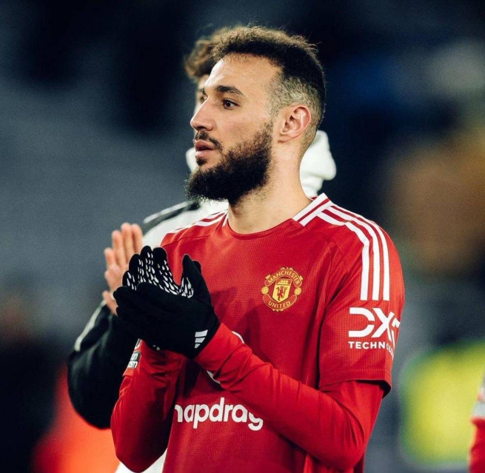 اليونايتد يصعق ليون بخماسية.. ومزراوي وليندلوف يغادران الملعب لظرف عائلي غامض