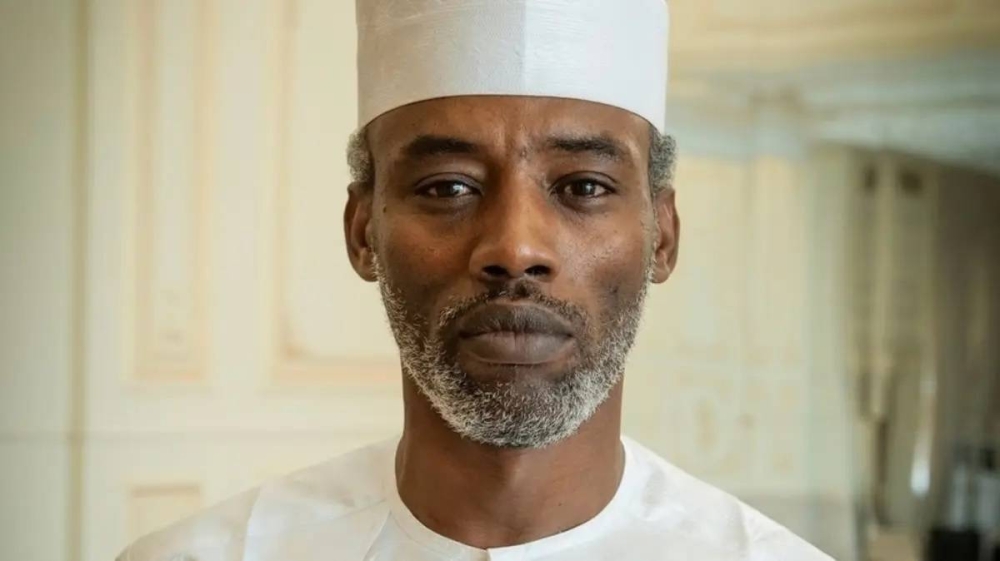 لماذا احتجز الرئيس التشادي مدير مكتبه ؟