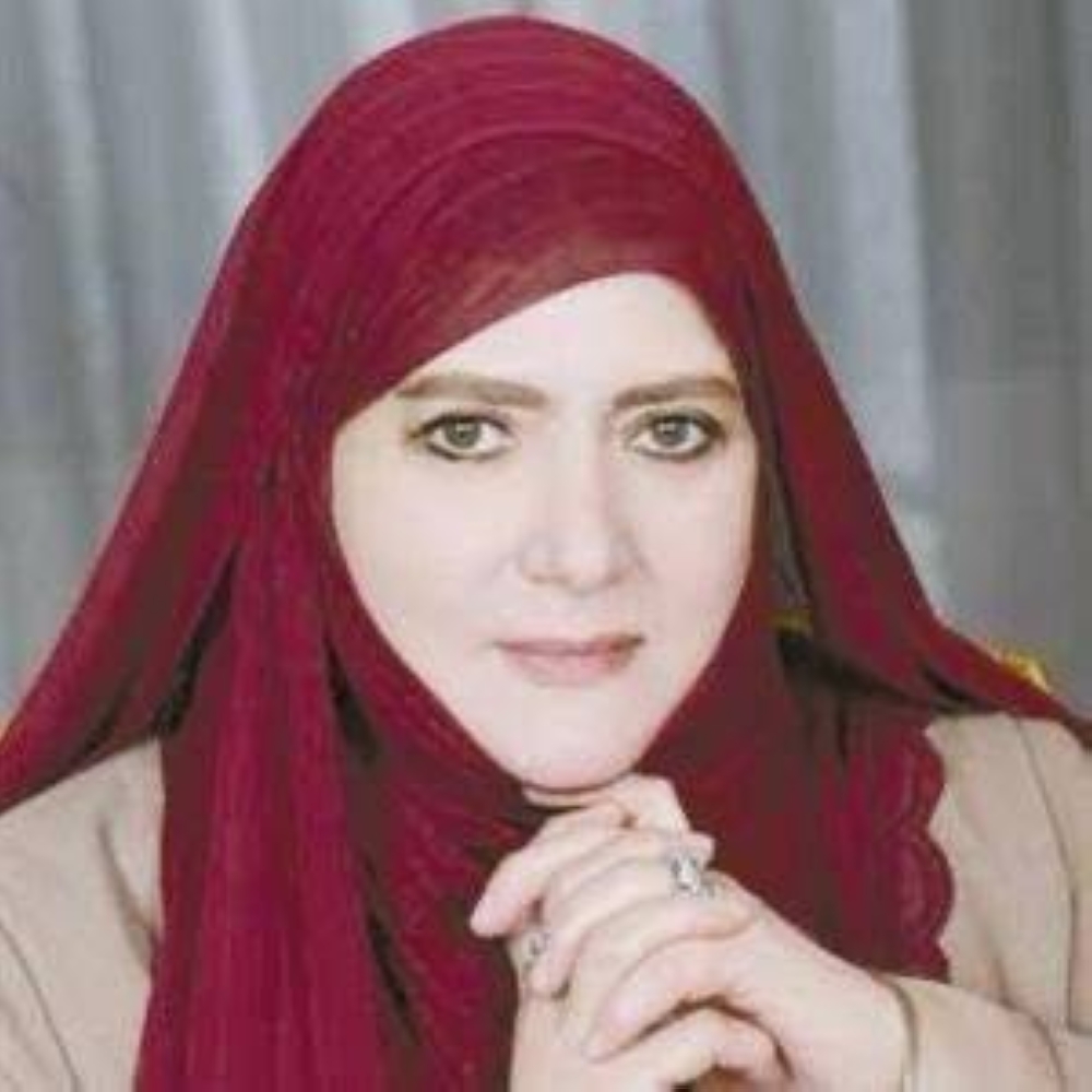 «كل الجميلات عملوا كده».. شمس البارودي تتبرأ من أدوارها الجريئة