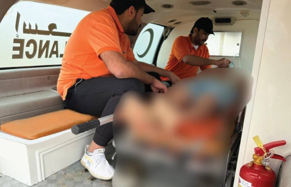 ينبع: إنقاذ مواطن من الغرق أثناء ممارسة السباحة