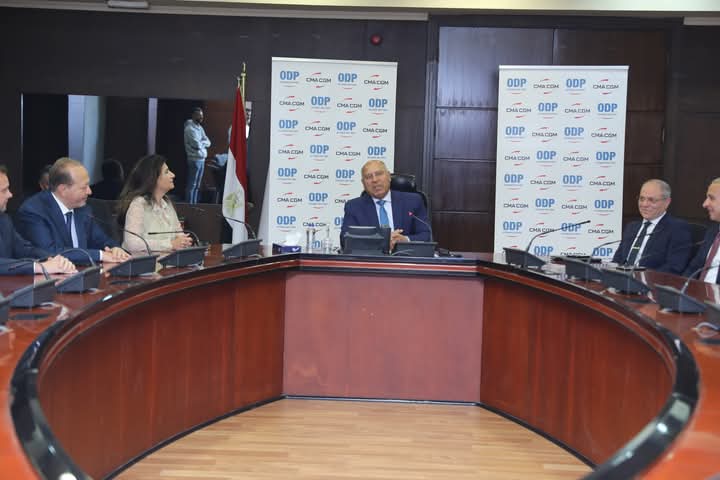 شراكة استراتيجية بين “CMA CGM” الفرنسية وميناء أكتوبر الجاف لتعزيز قطاع النقل واللوجستيات في مصر – النيل 24