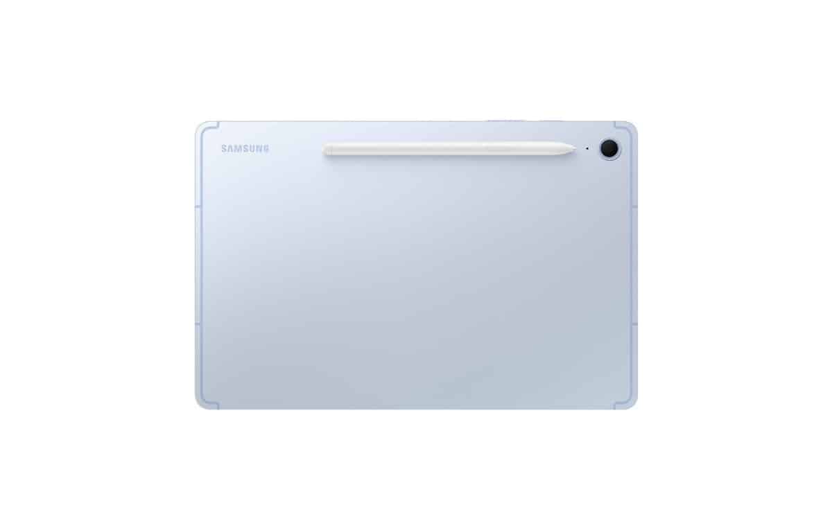مقارنة بين جهازي Galaxy Tab S10 FE و iPad 11