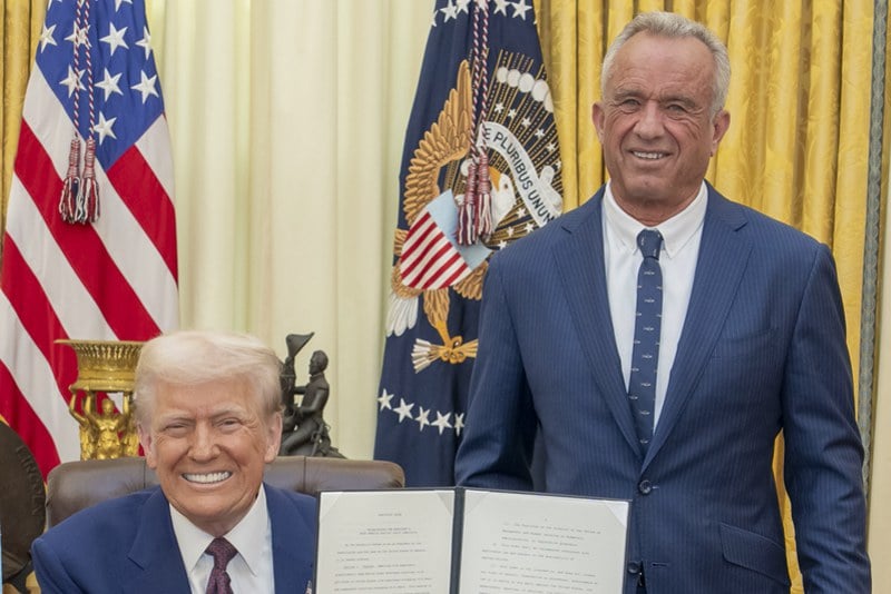 الإفراج عن 10 آلاف صفحة من سجلات اغتيال روبرت كينيدي عام 1968