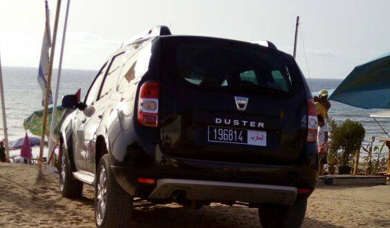 وزيرة السياحة تعفي مندوبا إقليميا ظهر في فيديو وبحوزته مشروبات كحولية بأكادير