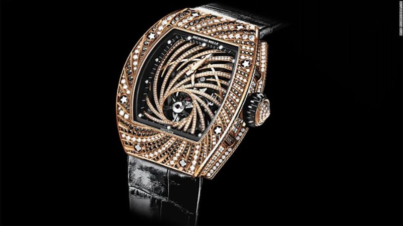 محاولة سرقة ساعة فاخرة في فرنسا يملكها أحد أفراد العائلة المالكة في قطر