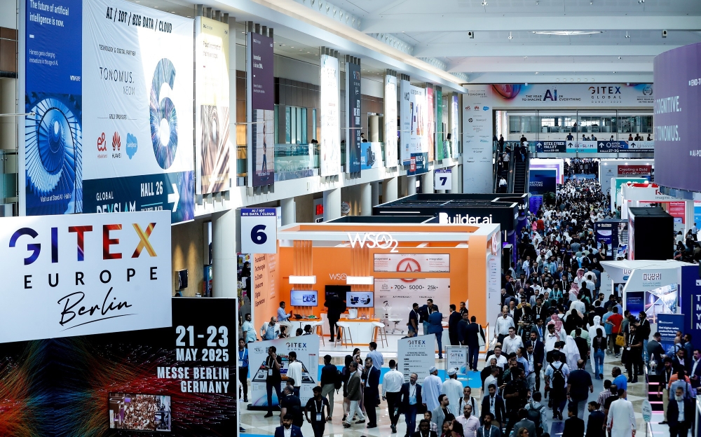 صناعة المعارض والمؤتمرات رافد أساسي للنمو الاقتصادي في الإمارات